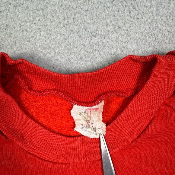 Vintage 80s Milwaukee Wisconsin sweatshirt - Picture 4 of 5